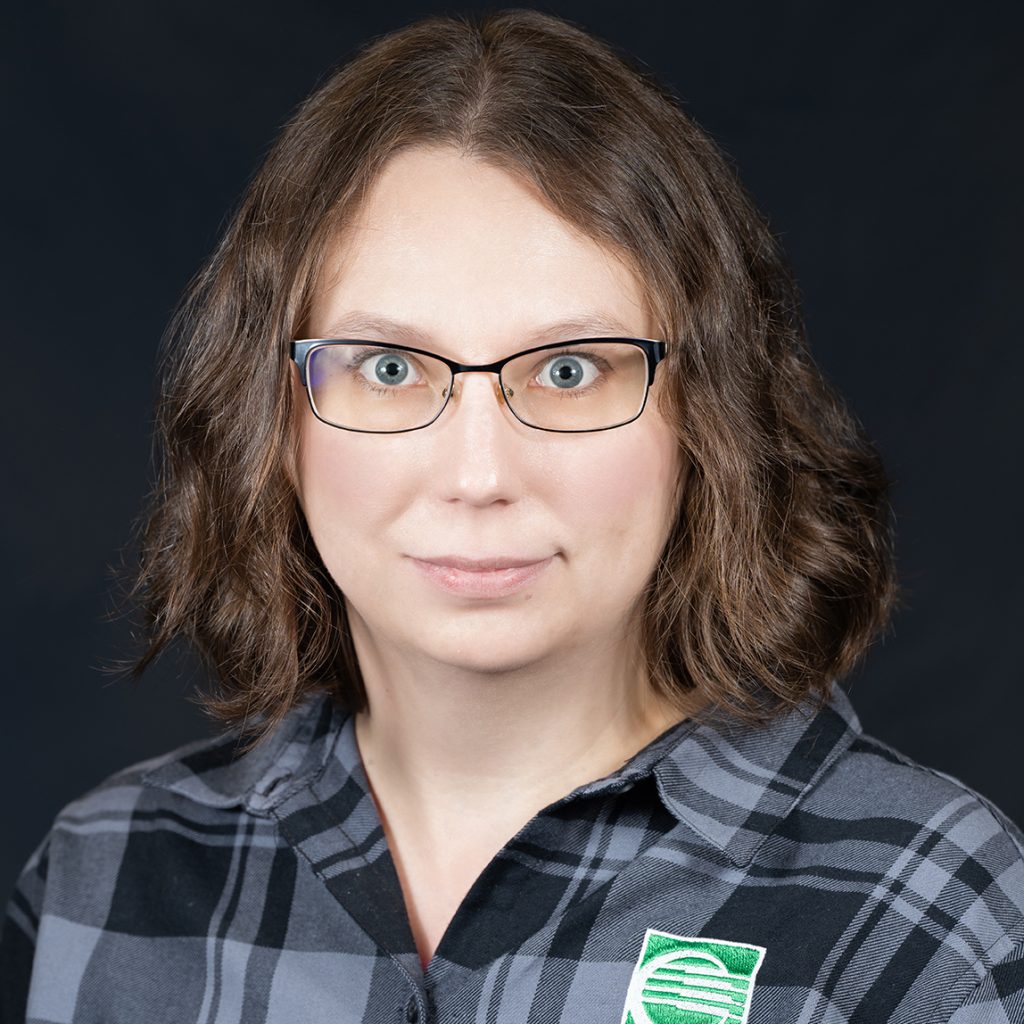 Professional headshot photo of Sarah Sylvia