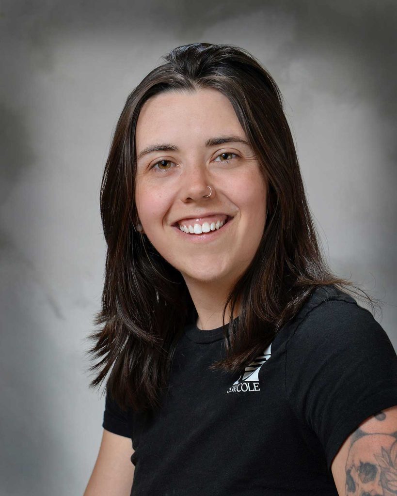 Professional headshot photo of Emilie Bonhomme